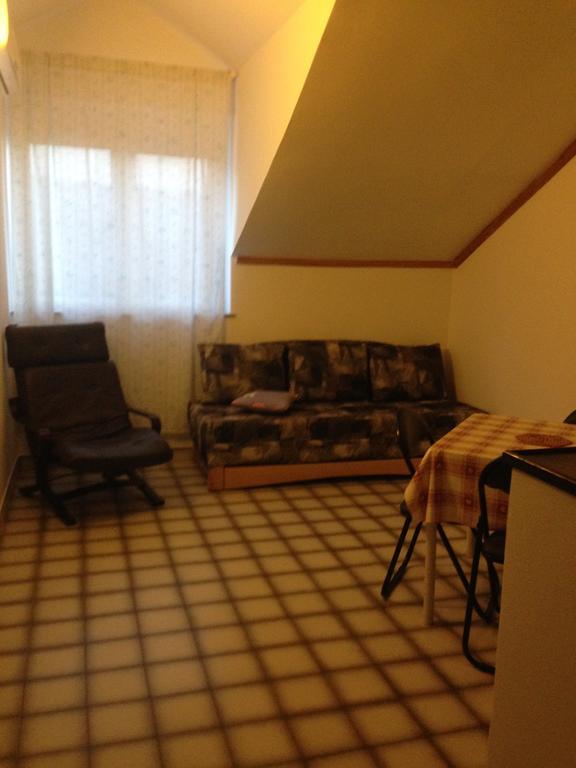 Alek Guest house