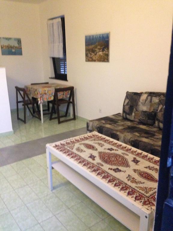 Alek Guest house 3*