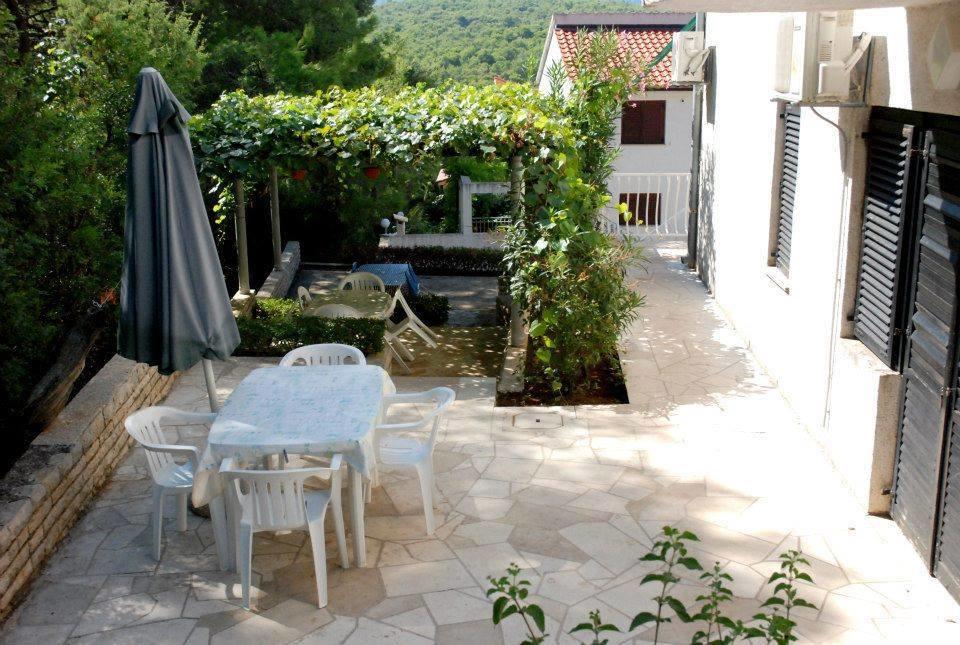 Guest house Alek Vrboska
